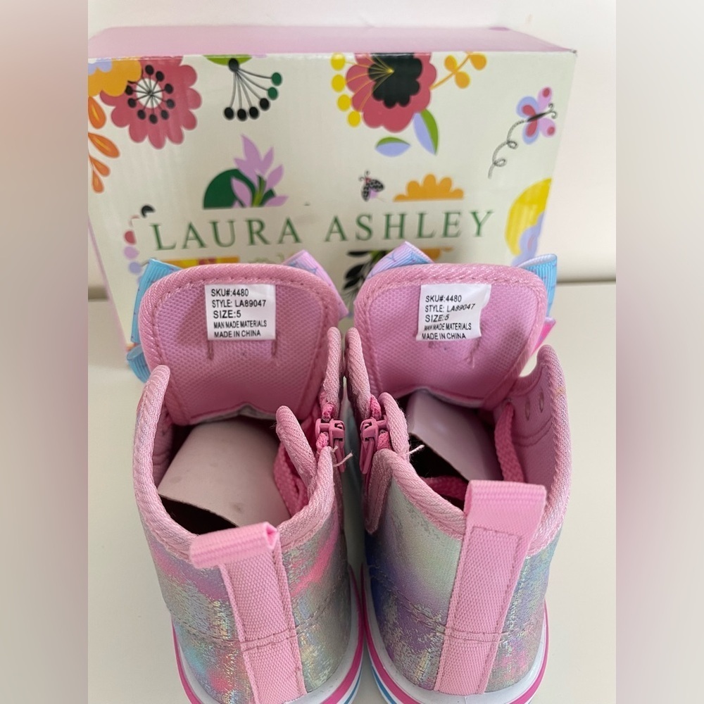 Laura Ashley Toddler Baby Girl High Top Pastel Pink Iridescent Sneaker size 5 - Picture 10 of 15